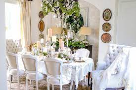 Christmas table decorations can set the tone for your holiday party. Elegant White And Gold Christmas Dining Room And Table Scape