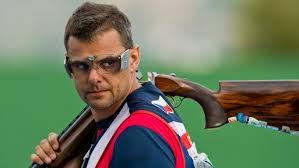 De la division du travail social a été publié en 1893 par émile durkheim, sociologue français, considéré comme le père fondateur de la sociologie française. Strelec Kostelecky Prohral V Trapu Souboj O Olympijsky Bronz Aktualne Cz