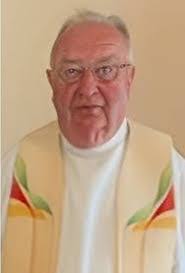 Pat Farrelly's Instagram, Twitter & Facebook