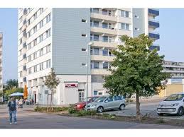 5 Zimmer Wohnung Zu Vermieten Am Tulpenbrunnen 7 06122 Halle Saale Nordliche Neustadt Mapio Net