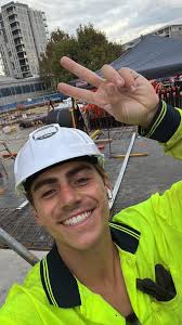 Labourer available for simple tasks in Noosa