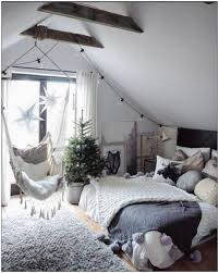 Aesthetic room deco decor ideas inspo inspiration diy picture photo wall poster mirror plants vinyl art hoe vintage trendy casual pastel vsco pink girly 90s 80s 70s 2000s indie kid filter mirror kanken bag sneakers # diy bedroom decor for couples. Room Decor Small Bedrooma Ideas With The Touch Of A Leading Inside Developer Setting Up And Couple Bedroom Aesthetic Bedroom Apartment Decorating For Couples