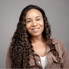 Doreen Wright's Instagram, Twitter & Facebook