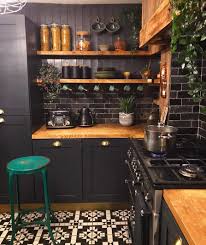 was hoping to post the bedroom makeover tonight but it s not yet finished and i ve spent the whole of the day idee deco cuisine cuisine moderne cuisines deco