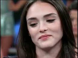Resultado de imagem para fotos da Isabelle Drummond