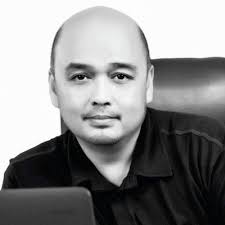 Larry Najera (@LarryNajera)