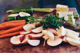 Figs are not on the list, however, so you're fine with those.foods to avoid eating in large amounts include:kale.spinach.brussels sprouts.parsley.collard greens.mustard greens.chard.green tea. Coumadin Diet Restrictions What You Need To Know Recipes Of Chef