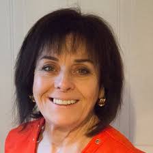 Morning! I have a question for those in, or from, the US. When watching  detective TV programmes I notice that people say; "He was 5ft 10in and 180  pounds" (Or whatever) when