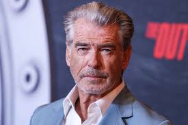 Veronica Ferres: Schauspielerin schwärmt von Pierce Brosnan nach »The  Unholy Trinity«