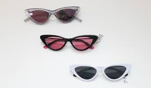 Lentes transparentes com um leve toque colorido estão formando a mais nova tendência no mundo dos óculos. Oculos Com Estilo Retro E Lentes Coloridas Viram Febre Riomar Recife