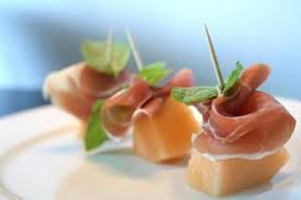 How To Make Melon With Serrano Ham Tapas Recipe Recipe Melon And Proscuitto Sweet And Salty Recipes