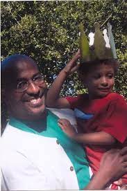 The 51 years old, van jones has quiet a great earning through his professional career as a news commentator, author, and attorney. Facebook