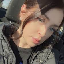 Gail Farkas's Instagram, Twitter & Facebook