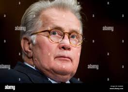 Performing martin hi-res stock photography and images