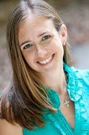 Diane Standish's Instagram, Twitter & Facebook