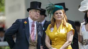 See the latest news on prince andrew and his daughters princess beatrice and eugenie, as well as the ongoing jeffrey epstein investigation. Wird Prinz Andrews Sexskandal In The Crown Thematisiert Promiflash De