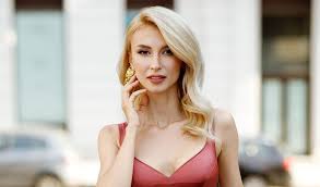 Andreea balan), trippin' and more. Andreea BÄƒlan A DezvÄƒluit Imagini Inedite Cu Ea Din CopilÄƒrie Cum ArÄƒta Atunci Artista Elle Ro