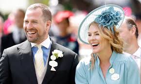 She did her leg in skiing last winter. Queen Elizabeth S Grandson Peter Phillips And His Wife Autumn Finalize Their Divorce Vanity Fair
