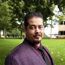 Jesse Gossett's Instagram, Twitter & Facebook