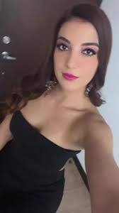 Michelle Rossell's Instagram, Twitter & Facebook