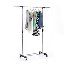 Dapatkan harga gantungan baju indonesia untuk produk perlengkapan kebersihan gantungan baju ✅ temukan promo & diskonnya! Dt Shop Medan Gantungan Baju Berdiri Besi Stainless Standing Hanger 4 Roda Shopee Indonesia