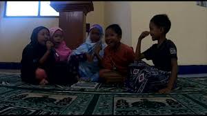 Anak Anak Pupujian Sholawatan Di Masjid Al Huda Pangandaran Youtube