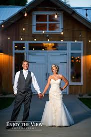 The Pine Tree Barn Flushing Wedding Michigan Barn Wedding Wedding Photographers Near Flushing Mi Michigan Barn Wedding Michigan Wedding Wedding Photographers