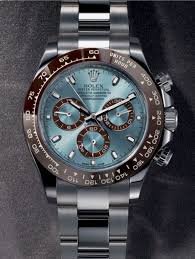 Perfumes Panosundaki Pin