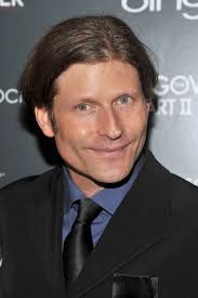 Ive always wondered how the trilogy would have played out if Crispin glover  had returnd to play George and if he would have had a larger role in part 2  and 3