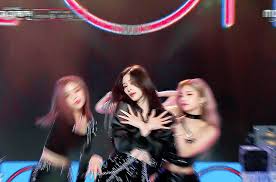 Itzy member chaeryeong and iz*one member chaeyeon are currently some of the most. Izone Minjoo X Itzy Yeji In One Frame Pannatic