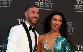 Пилар рубио и серхио рамос. Serhio Ramos I Pilar Rubio Ss Specialen Podark Za Gostite Na Svatbata Im Futbol Svyat Ispaniya Gong Bg