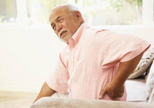 Bệnh suy thận ở người cao tuổi nguy hiểm như thế nào?