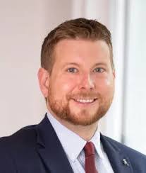 Timothy Beale's Instagram, Twitter & Facebook