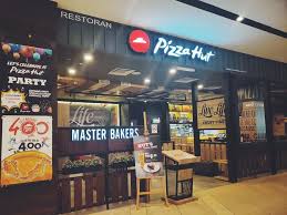 Fuimos a pizza hut taman anggrek para la cena del viernes. Job Vacancy At The Pizza Hut Mall Warga Taman Melawati Facebook
