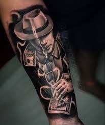 Pin Em Tainaratattoodoll