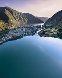 Some include views over the fjord. Hanss Foto Dronefoto Av Ardalsvatnet Og Ardalstangen Facebook