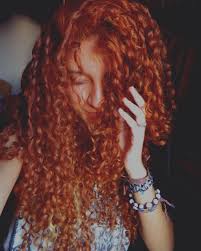 Cabelo Cacheado Com Henna Curly Henna Long Hair No Poo Water Only Curls Cachos Fitagem Transicao Curly Hair Styles Ginger Hair Curly Hair Styles Naturally