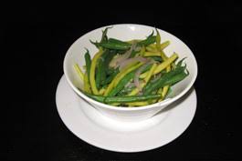 Cook beans in salted boiling water until soft (not crispy) tender and drain. Sauteed Green Yellow Wax Beans With Garlic