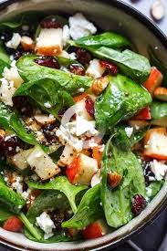 Salade D Epinards Au Feta Aux Pommes Et Aux Amandes En 2020 Salade Epinard Idee Salade Salade
