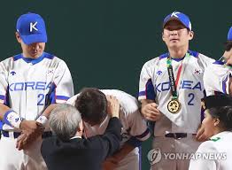 Jun 16, 2021 · '병역 면제 논란' 오지환 또 발탁…김경문 수비 제일 잘해 등록 2021.06.16 21:47 / 수정 2021.06.16 21:52 ì˜¤ì§€í™˜ ë…¼ëž€ì€ ì—†ë‹¤ ìˆ˜ë¹„ë ¥ ì¸ì •í•œ ê¹€ê²½ë¬¸ ê°ë… ì—°í•©ë‰´ìŠ¤