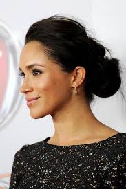 Royal Love Die Hochzeit Des Jahres Promi Frisuren Dutt Frisur Hochzeit Seitliche Frisuren
