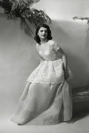 Plans of champagne & horses shattered by gunfire: Iconic Jackie Kennedy Fashion Pictures Style Photos Of Jackie O