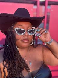 Did someone say bling? The final (and best) round. 🖤