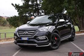 The santa fe is available in two distinct trim levels: Hyundai Santa Fe Review 2016 Santa Fe Series Ii