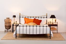 Du wirst herausfinden, wie die dinge in deinem schlafzimmer, die du ja auf deutsch bereits kennst, auf englisch heißen. Klassisches Englisches Metallbett Charlotte
