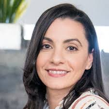 Ali Schiller's Instagram, Twitter & Facebook