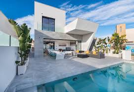 Modern luxury villa design 200 yard 4 bhk luxury house with premium interior design in india duration. Neue Moderne Design Villen Mit Meerblick In Rojales Nieuwbouw Costa Blanca