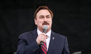 My pillow founder and trump supporter mike lindell was photographed entering the west wing of the. Zvqkhupehh2n5m