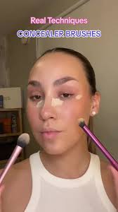 RT 402 brush one of my favorite @realtechniques brushes! Perfect for  blending concealer, liquid or cream blushes and setting undereyes 🤩  #favoritebrushes #makeupbrushes #realtechniques ...