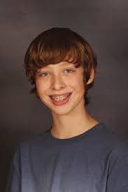 Diana Hinkle's Instagram, Twitter & Facebook